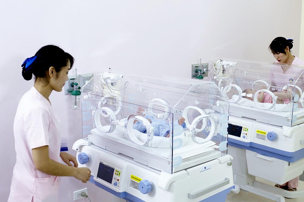 Lồng ấp trẻ sơ sinh BT 500